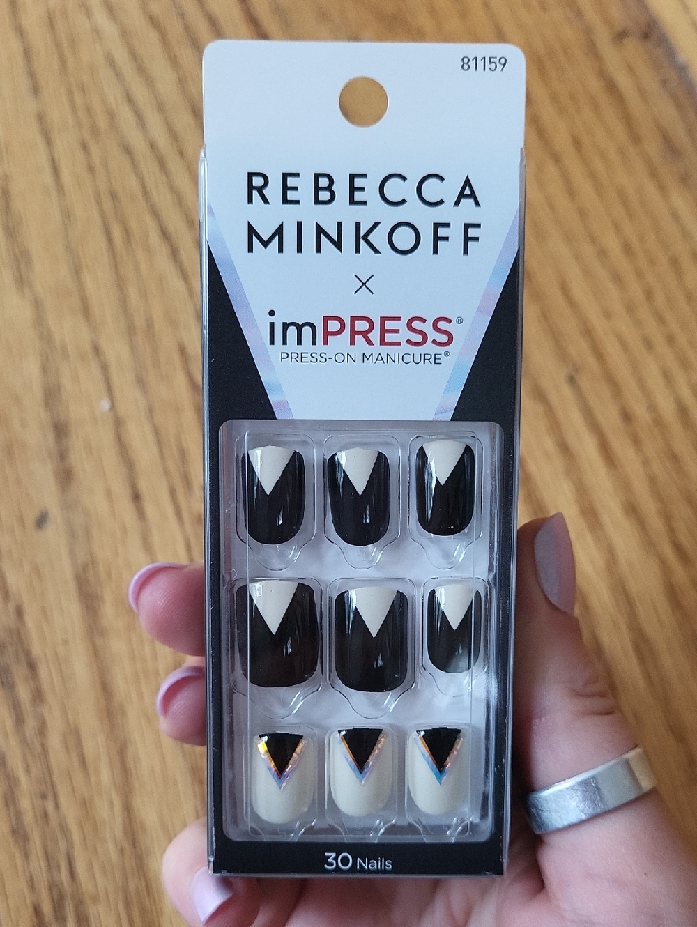 [5]Rebecca Minkoff Press-on Nail Set